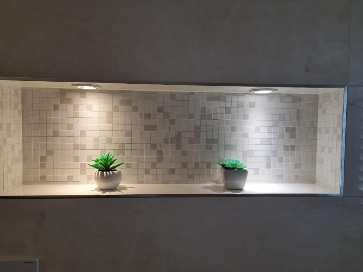Apartments Ema Near Beach Makarska Ngoại thất bức ảnh